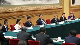 在甘肅團(tuán)，習(xí)近平響鼓重錘