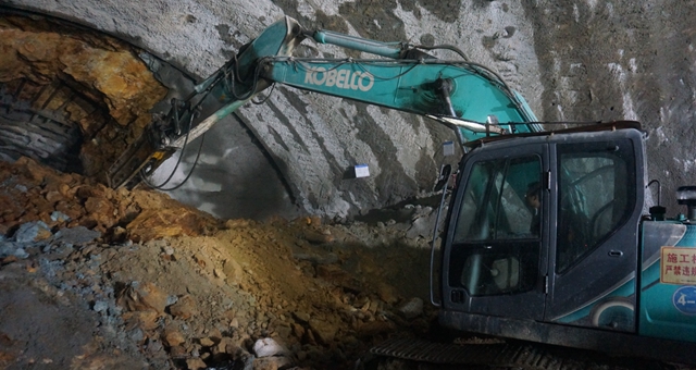 10.24公里！贛深高鐵&ldquo;第一長隧&rdquo;貫通！