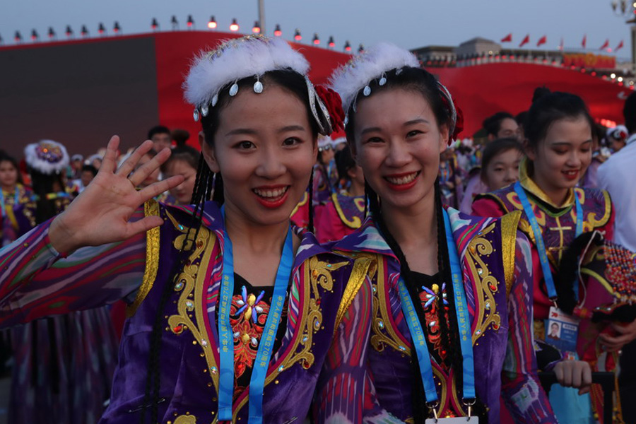 今晚，我們歡聚在天安門廣場