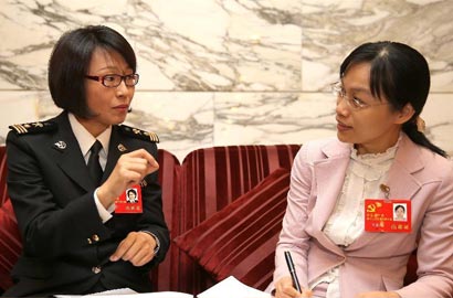 用行動擦亮海關(guān)關(guān)徽&mdash;&mdash;楊杰