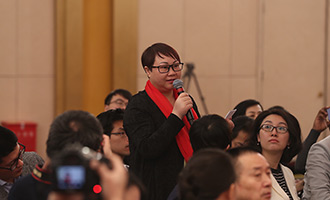 俄羅斯金磚電視臺、阿爾法電視臺記者提問