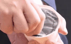 味同嚼鐵？ 日本&ldquo;鐵味&rdquo;冰淇淋面世