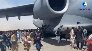 全球連線丨慘劇！喀布爾機場現(xiàn)場