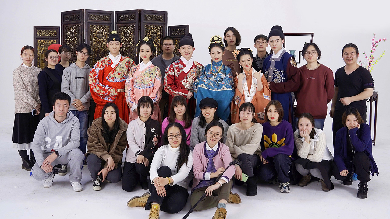 追夢中國人|維京：漢服春晚，一個(gè)講了十年的故事