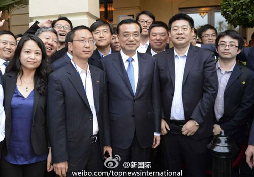 李克強(qiáng)：在非中企了解當(dāng)?shù)匚幕拍茉「?。圖片來(lái)源：&ldquo;新國(guó)際&rdquo;微博。