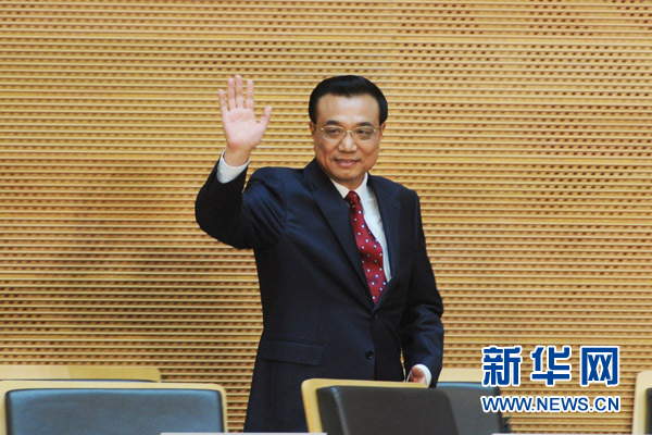 5月5日，中國國務(wù)院總理李克強在位于亞的斯亞貝巴的非洲聯(lián)盟總部發(fā)表題為《開創(chuàng)中非合作更加美好的未來》的演講。 新華社記者 謝環(huán)馳 攝 
