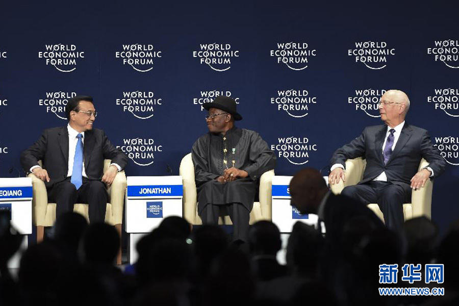 5月8日，中國國務院總理李克強在阿布賈出席第24屆世界經(jīng)濟論壇非洲峰會全會，發(fā)表題為《共同推動非洲發(fā)展邁上新臺階》的特別致辭。新華社記者 李學仁 攝 