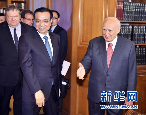 6月20日，國(guó)務(wù)院總理李克強(qiáng)在雅典總統(tǒng)府會(huì)見(jiàn)希臘總統(tǒng)帕普利亞斯。新華社記者 李濤 攝