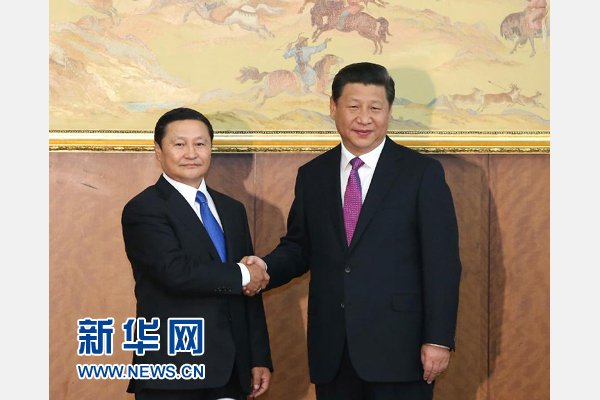 8月22日，國(guó)家主席習(xí)近平在烏蘭巴托會(huì)見(jiàn)蒙古國(guó)總理阿勒坦呼亞格。 新華社記者龐興雷攝 