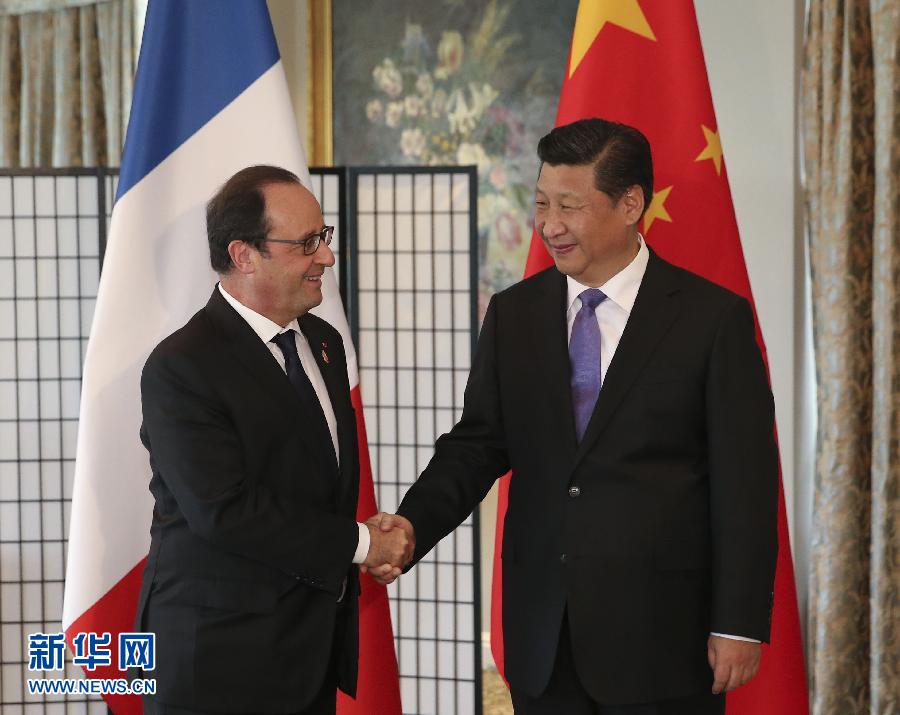 11月16日，國家主席習(xí)近平在澳大利亞布里斯班會見法國總統(tǒng)奧朗德。 新華社記者丁林?jǐn)z 