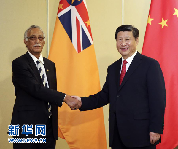 11月22日，國家主席習(xí)近平在斐濟(jì)楠迪會(huì)見紐?？偫硭?。新華社記者姚大偉攝 