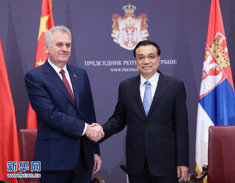 12月18日，中國國務院總理李克強在貝爾格萊德會見塞爾維亞總統(tǒng)尼科利奇。 新華社記者姚大偉攝