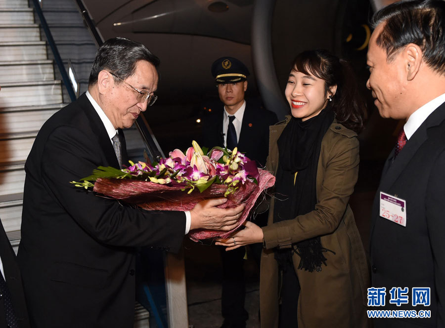 12月25日至27日，中共中央政治局常委、全國政協(xié)主席俞正聲對(duì)越南進(jìn)行正式訪問。這是12月25日，俞正聲抵達(dá)河內(nèi)，開始對(duì)越南進(jìn)行正式訪問。 新華社記者馬占成攝