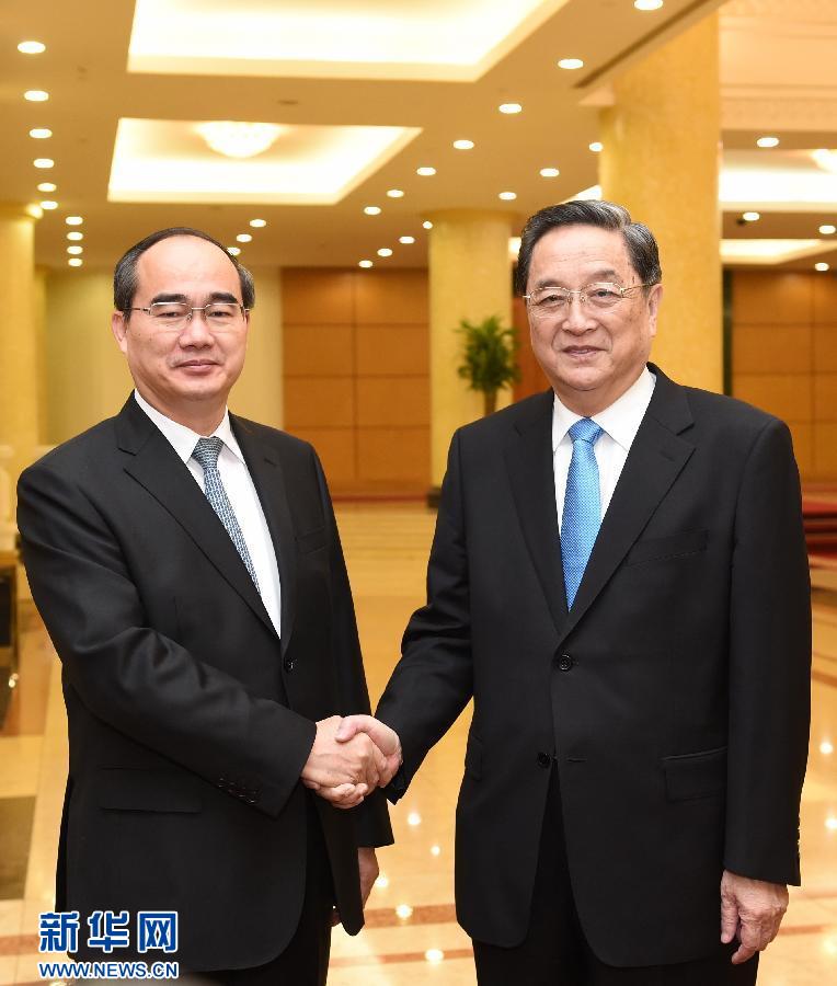 12月25日至27日，中共中央政治局常委、全國政協(xié)主席俞正聲對(duì)越南進(jìn)行正式訪問。這是12月26日，俞正聲在河內(nèi)與越南祖國陣線主席阮善仁舉行會(huì)談。 新華社記者劉建生攝