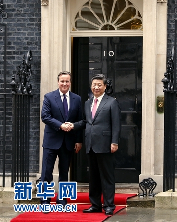 10月21日，國家主席習(xí)近平在倫敦唐寧街首相府同英國首相卡梅倫舉行會談。 新華社記者 鞠鵬 攝 
