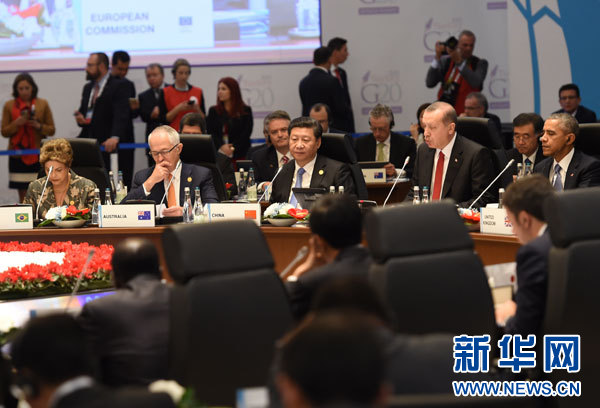 11月15日，國(guó)家主席習(xí)近平在土耳其安塔利亞出席二十國(guó)集團(tuán)領(lǐng)導(dǎo)人第十次峰會(huì)第一階段會(huì)議。 新華社記者李學(xué)仁攝 