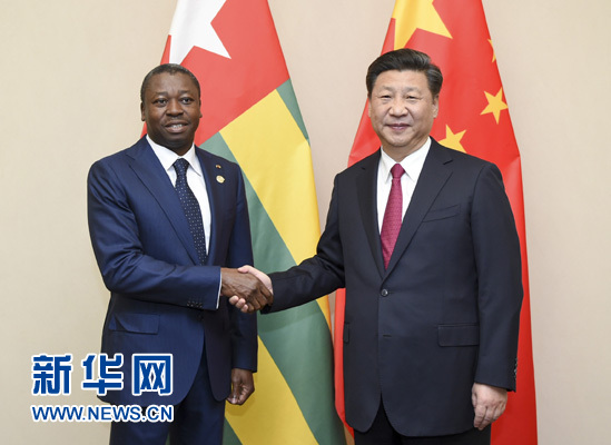12月3日，國家主席習近平在約翰內(nèi)斯堡會見多哥總統(tǒng)福雷。新華社記者 謝環(huán)馳 攝 