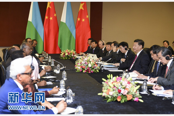 12月3日，國家主席習近平在約翰內(nèi)斯堡會見吉布提總統(tǒng)蓋萊。新華社記者 謝環(huán)馳 攝 

