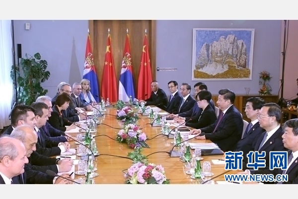 6月18日，國家主席習近平在貝爾格萊德同塞爾維亞總統(tǒng)尼科利奇舉行會談。 新華社記者 馬占成 攝