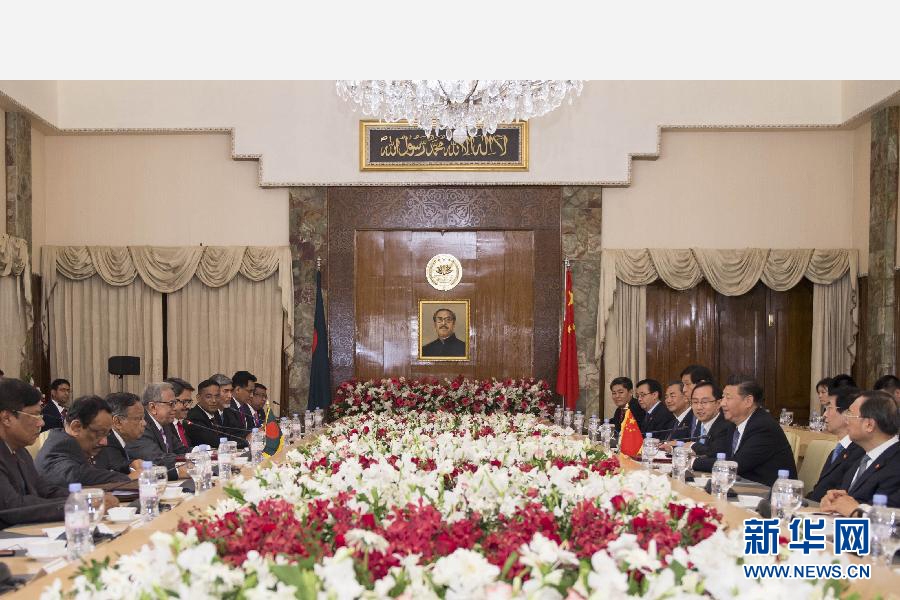 10月14日，國家主席習近平在達卡會見孟加拉國總統(tǒng)哈米德。新華社記者謝環(huán)馳攝 