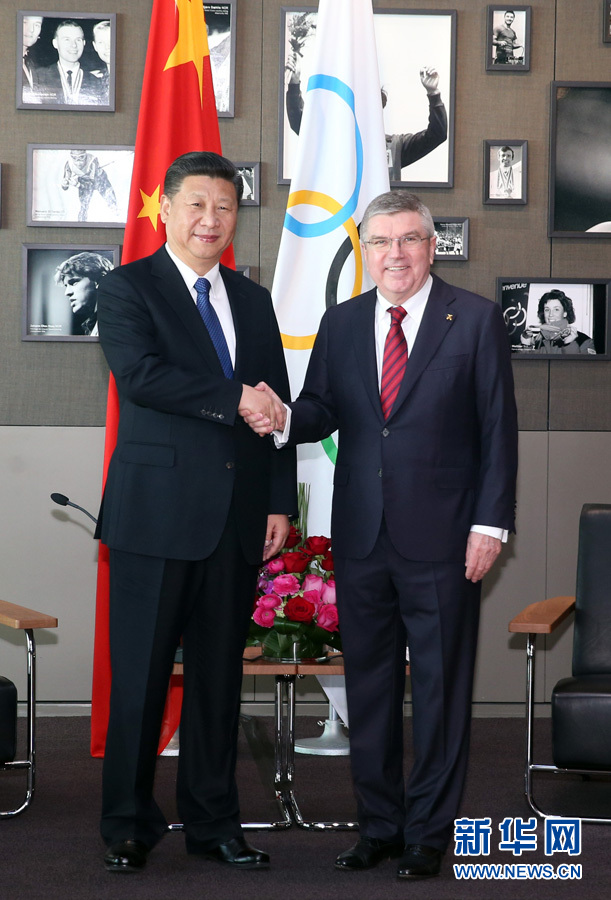 1月18日，國家主席習(xí)近平在瑞士洛桑國際奧林匹克博物館會見國際奧林匹克委員會主席巴赫。 新華社記者 姚大偉 攝