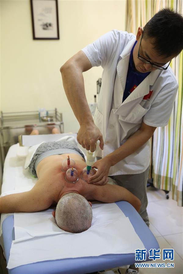 (國(guó)際)(4)援外中醫(yī)在馬耳他