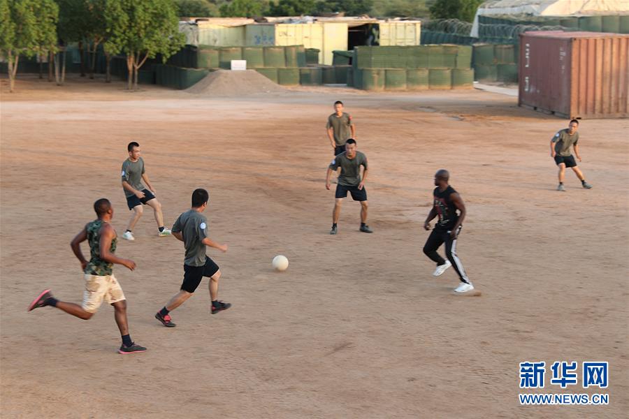 （國際&middot;圖文互動）（6）拳拳赤子心　悠悠藍盔情&mdash;&mdash;記中國赴蘇丹達爾富爾維和部隊度中秋和國慶佳節(jié)