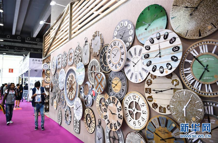 (新華全媒頭條·圖文互動(dòng))(9)從廣交會(huì)到進(jìn)博會(huì)——中國對外開放再譜新樂章