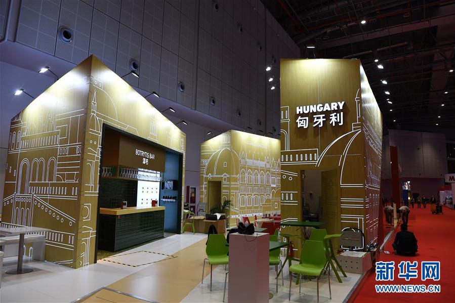 （新華全媒頭條&middot;圖文互動）（3）人間正道 浩蕩前行&mdash;&mdash;習(xí)近平主席出席首屆中國國際進口博覽會紀實