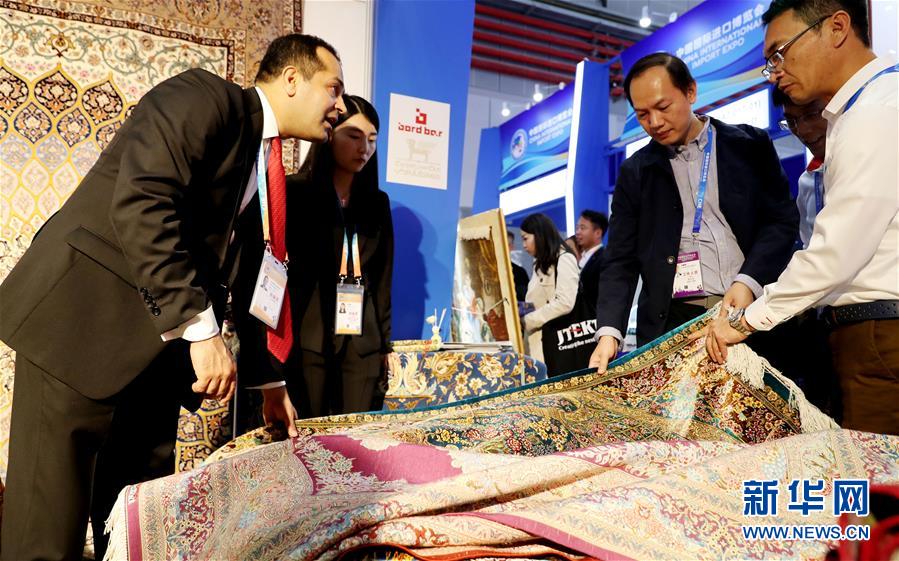 (新華全媒頭條·圖文互動)(6)從進(jìn)博會到“雙11” 超級訂單背后蘊藏中國動能