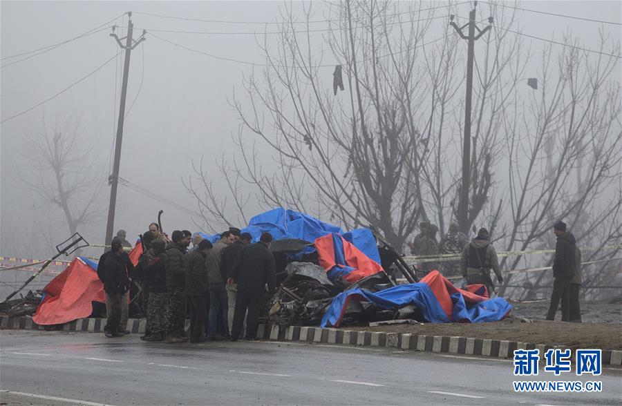(國際)(1)印控克什米爾地區(qū)自殺式襲擊事件死亡人數(shù)升至40余人