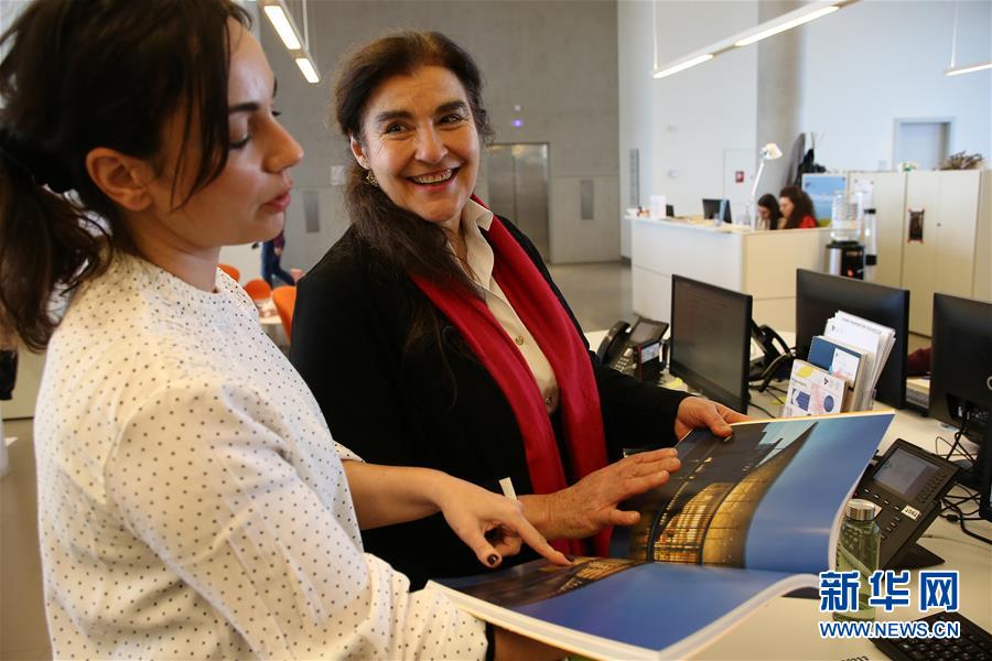 （國際&middot;圖文互動）（2）&ldquo;中國是我靈感的源泉&rdquo;&mdash;&mdash;希臘國寶級演員的中國情結(jié)