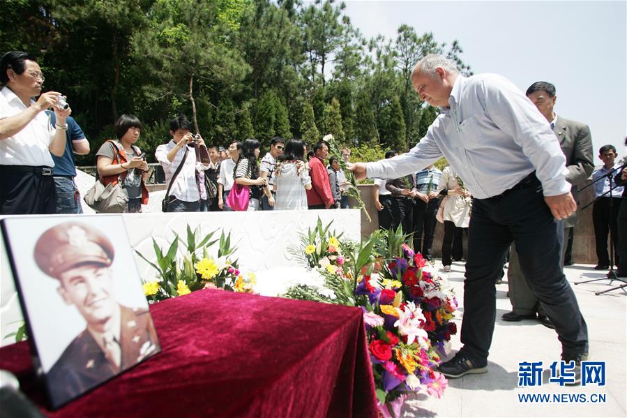 （國(guó)際&middot; 圖文互動(dòng)）（10）通訊：&ldquo;和平是我們共同的追求&rdquo;&mdash;&mdash;美國(guó)&ldquo;飛虎隊(duì)&rdquo;父子的中國(guó)情緣