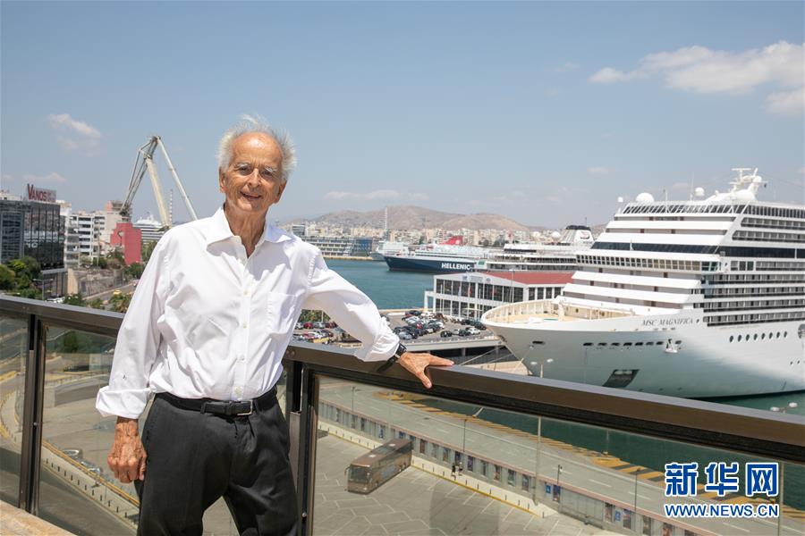 （國際&middot;圖文互動(dòng)）中國70年發(fā)展成就斐然&mdash;&mdash;訪希中協(xié)會會長博塔米阿諾斯