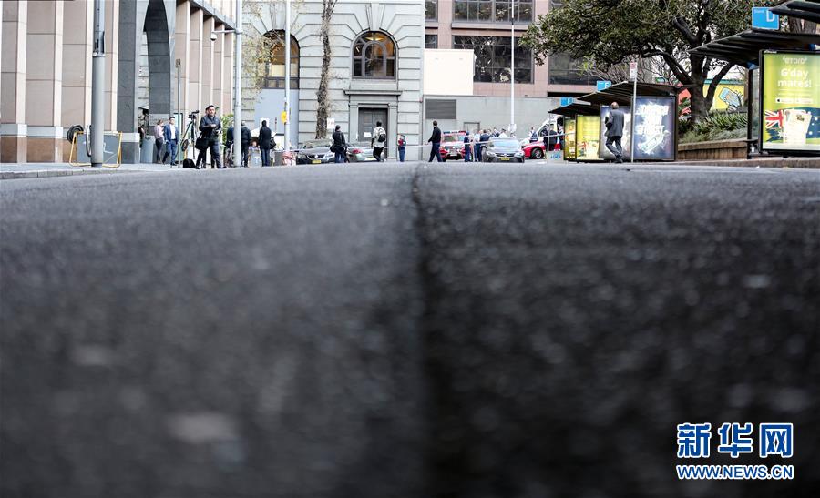 (國際)(6)一名中國公民在悉尼持刀傷人事件中受傷