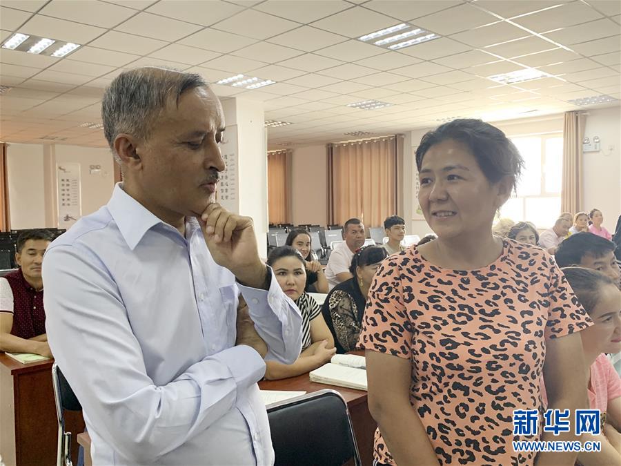 （圖文互動）（2）多國駐華使節(jié)參訪新疆：中國反恐、去極端化經(jīng)驗值得學(xué)習(xí)借鑒