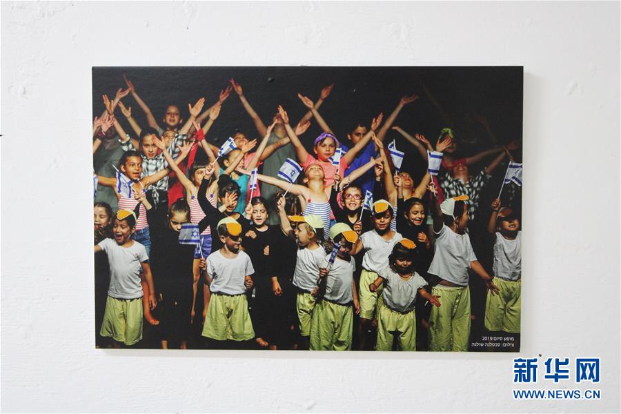 （國際&middot;圖文互動(dòng)）（1）通訊：以黎邊境防空洞里的舞蹈課