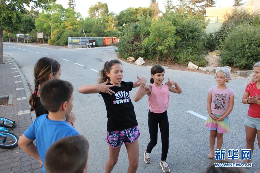 （國際&middot;圖文互動(dòng)）（3）通訊：以黎邊境防空洞里的舞蹈課