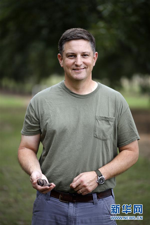 (國際·圖文互動)(3)通訊:期待美中盡早達成貿(mào)易協(xié)議——颶風(fēng)和關(guān)稅夾擊下的美國山核桃種植戶盼重回中國市場