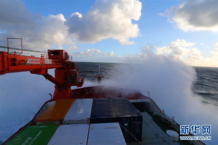 (“雪龍”探南極·圖文互動)(3)“雪龍兄弟”雙雙穿行西風(fēng)帶