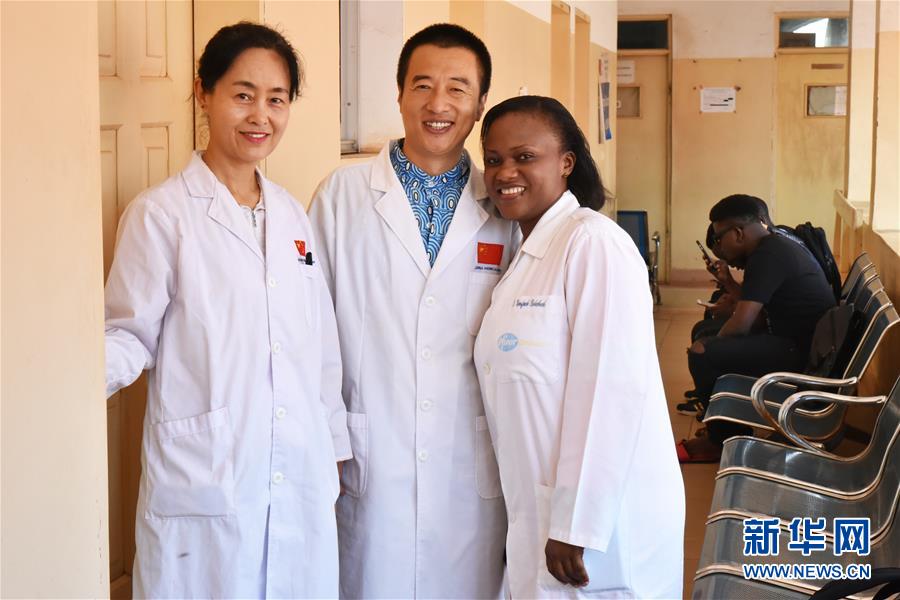（國際&middot;圖文互動(dòng)）（1）通訊：《中喀一家人》&mdash;&mdash;贈(zèng)別中國醫(yī)療隊(duì)員的非洲旋律