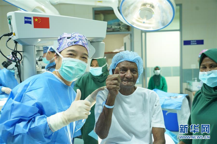 （國際&middot;圖文互動(dòng)）（2）為馬爾代夫留下一支不走的眼科醫(yī)療隊(duì)