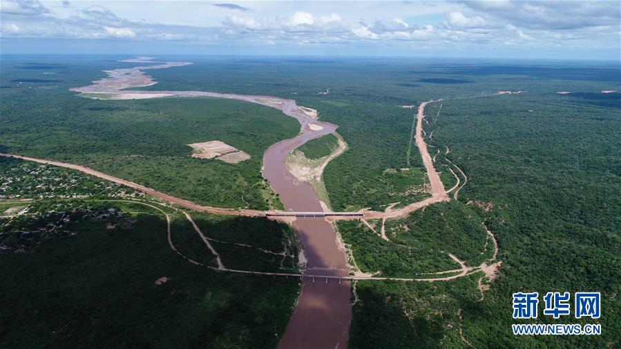 （國(guó)際&middot;圖文互動(dòng)）（5）中企助玻利維亞瓜拉尼人邁上幸?？燔?chē)道