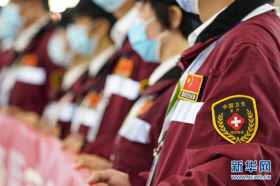 （聚焦疫情防控&middot;圖文互動(dòng)）（3）中國醫(yī)療專家組赴阿爾及利亞幫助抗擊疫情