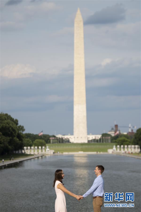 (國(guó)際疫情)(3)美國(guó)單日新增病例數(shù)超4萬(wàn) 近期病例年輕人居多