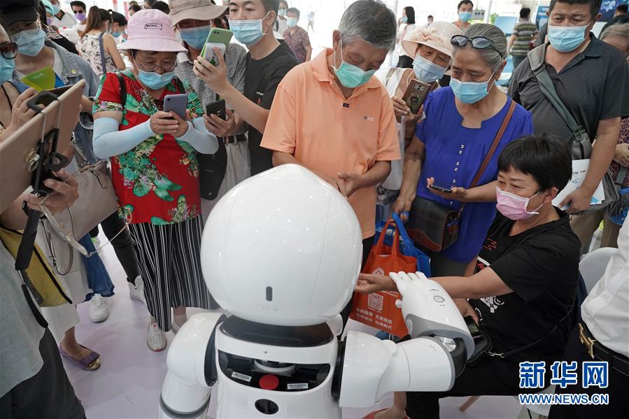 （2020服貿(mào)會）（4）機(jī)器人中醫(yī)&ldquo;坐診&rdquo;服貿(mào)會