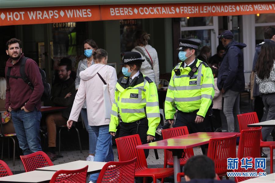 (國(guó)際疫情)(1)英國(guó)計(jì)劃再度實(shí)施“禁足”措施