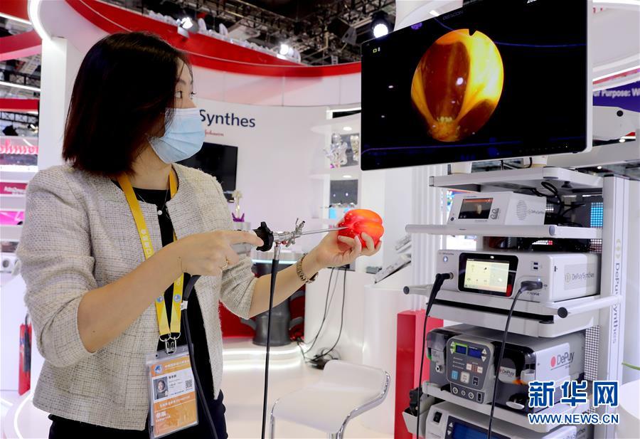 （第三屆進(jìn)博會(huì)&middot;圖文互動(dòng)）（5）新疫苗、新療法，進(jìn)博會(huì)最&ldquo;火爆&rdquo;展區(qū)見聞