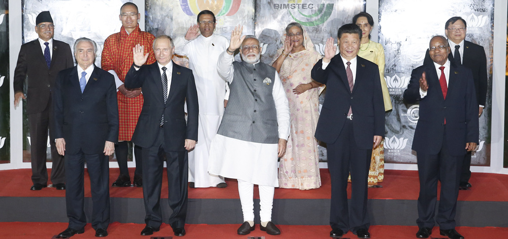 習(xí)近平出席金磚國家領(lǐng)導(dǎo)人同&ldquo;環(huán)孟加拉灣多領(lǐng)域經(jīng)濟(jì)技術(shù)合作倡議&rdquo;成員國領(lǐng)導(dǎo)人對話會