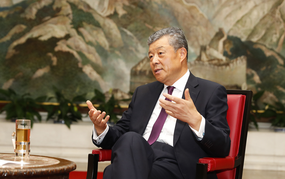 專訪：&ldquo;一帶一路&rdquo;為中英合作帶來&ldquo;黃金機(jī)遇&rdquo;&mdash;&mdash;訪中國(guó)駐英國(guó)大使劉曉明